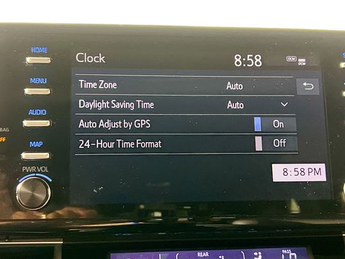 Used 2022 Toyota Sienna XLE w/ XLE Plus Package FWD image 27