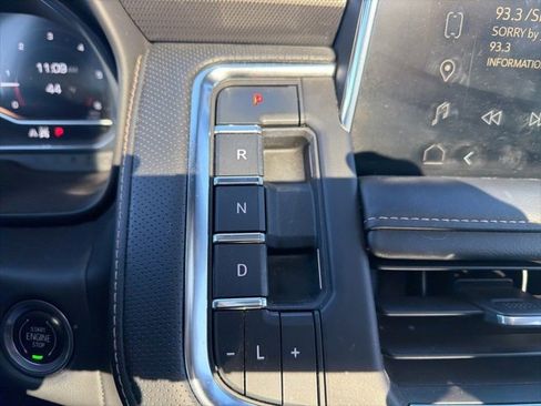 Used 2022 GMC Yukon AT4 image 45