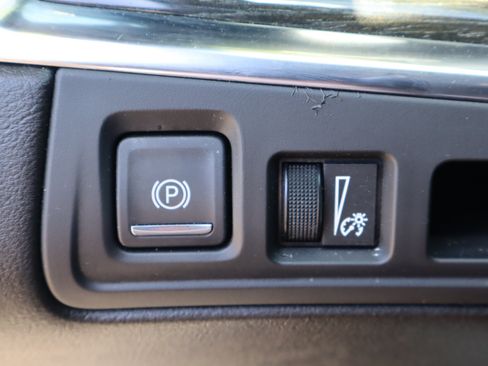 Used 2021 Cadillac XT5 Premium Luxury FWD image 21