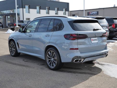 Used 2026 BMW X5 M60i image 7