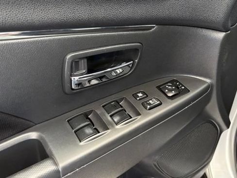 Used 2025 Mitsubishi Outlander Sport ES AWD/4WD image 14