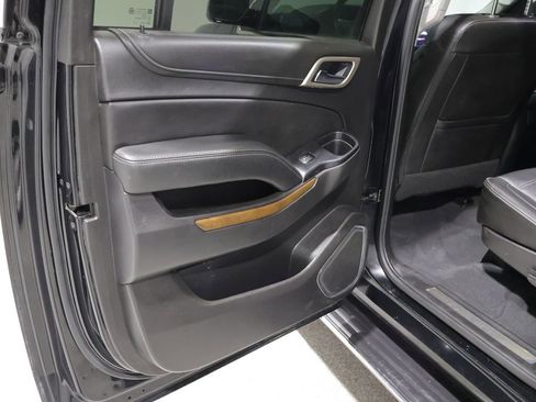 Used 2019 GMC Yukon XL Denali AWD/4WD image 19