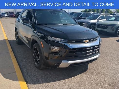 Certified 2023 Chevrolet TrailBlazer LT w/ Convenience Package FWD image 10