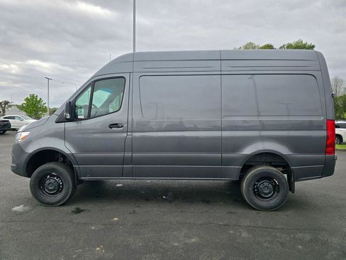 New 2025 Mercedes-Benz Sprinter 2500 image 3