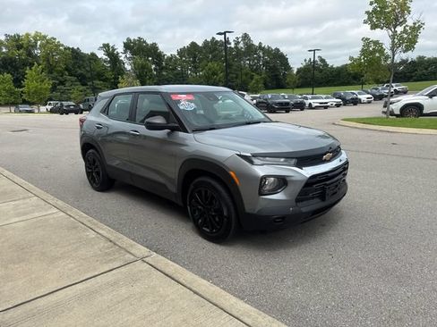Used 2023 Chevrolet TrailBlazer LS FWD image 6