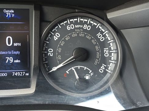 Used 2019 Toyota Tacoma TRD Sport AWD/4WD image 24