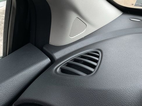 Used 2025 Nissan Versa SV image 25