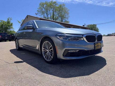 Used 2017 BMW 530i xDrive AWD/4WD image 3