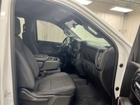 Used 2019 Chevrolet Silverado 1500 RST image 21