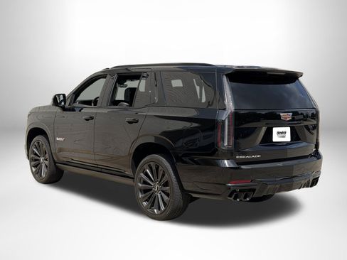 Used 2026 Cadillac Escalade V AWD/4WD image 5