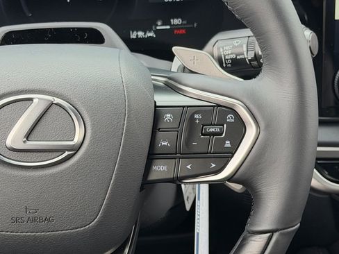 New 2026 Lexus RX 450h AWD image 15