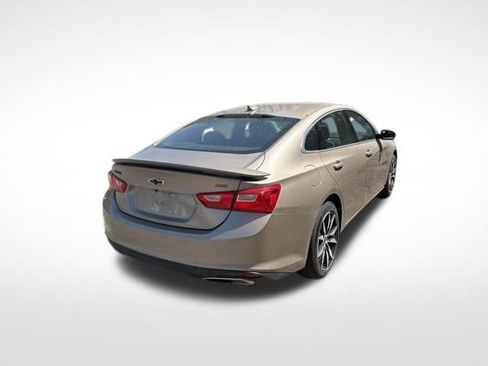 Used 2023 Chevrolet Malibu RS w/ LPO, Floor Liner Package FWD image 5