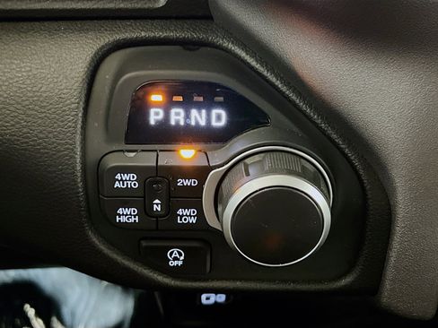 Used 2025 RAM 1500 Big Horn AWD/4WD image 12