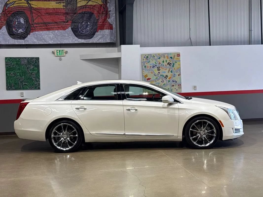 Used 2014 Cadillac XTS Vsport Premium AWD/4WD image 4