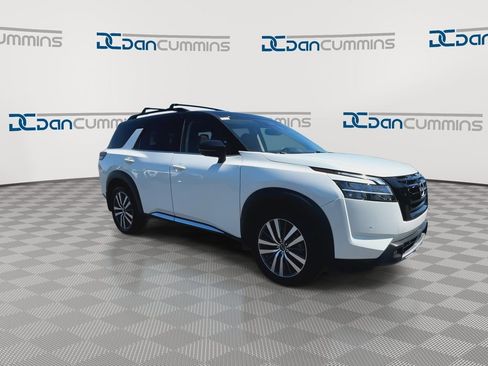 Used 2022 Nissan Pathfinder Platinum w/ Cargo Package image 2