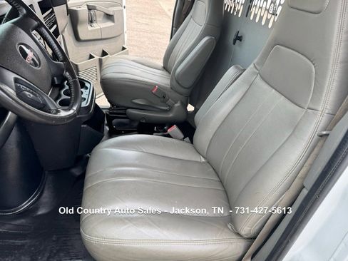Used 2020 GMC Savana 2500 w/ Communications Package image 23