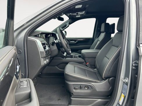 New 2026 GMC Yukon XL Elevation w/ Elevation Premium Package image 15