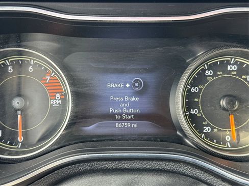 Used 2022 Jeep Cherokee Limited AWD/4WD image 15