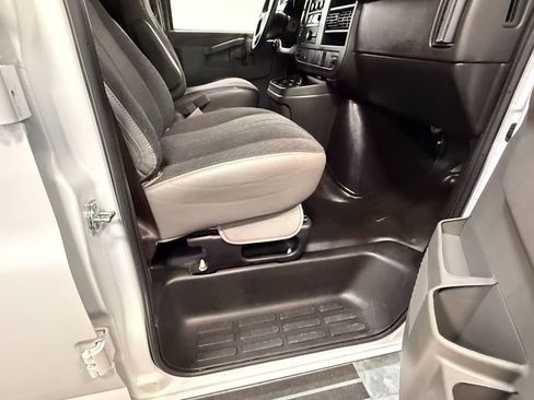 Used 2024 GMC Savana 2500 w/ Driver Convenience Package image 59