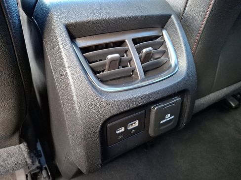 Used 2019 Chevrolet Blazer RS image 11