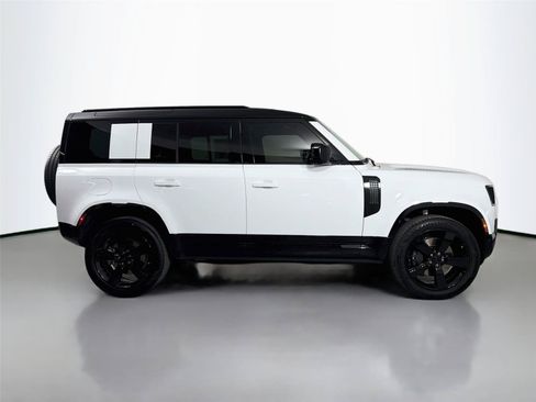 New 2026 Land Rover Defender 110 X-Dynamic SE AWD/4WD image 4