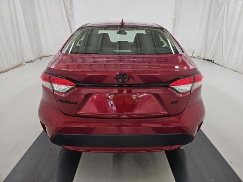 Used 2022 Toyota Corolla LE FWD image 5