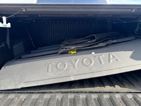 Used 2024 Toyota Tacoma SR5 AWD/4WD image 38
