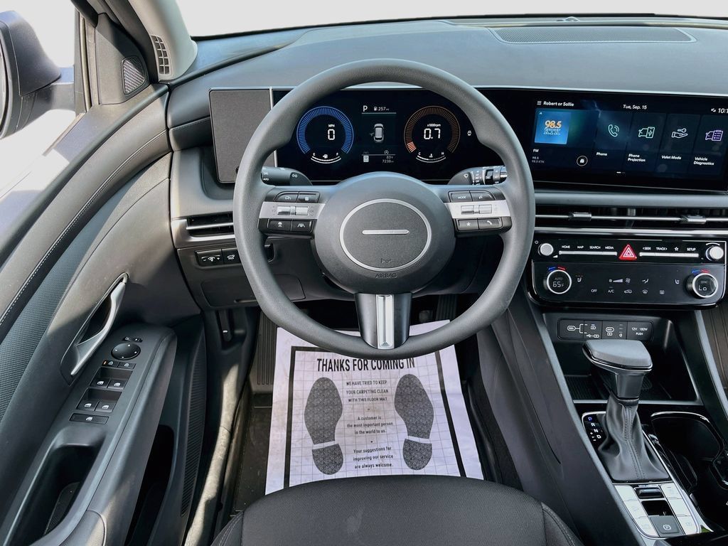 Used 2025 Hyundai Tucson SEL FWD image 21
