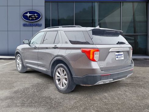 Used 2020 Ford Explorer XLT w/ Equipment Group 202A image 4