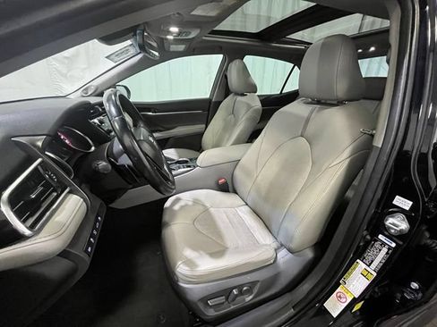 Certified 2018 Toyota Camry XSE w/ Driver Assist Package FWD image 9