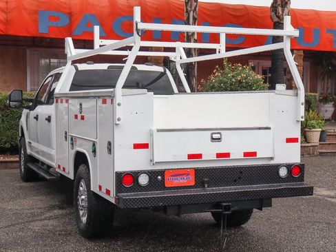 Used 2021 Ford F350 XLT AWD/4WD image 6