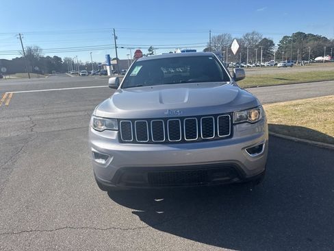 Used 2017 Jeep Grand Cherokee Laredo w/ Quick Order Package 2BE image 15