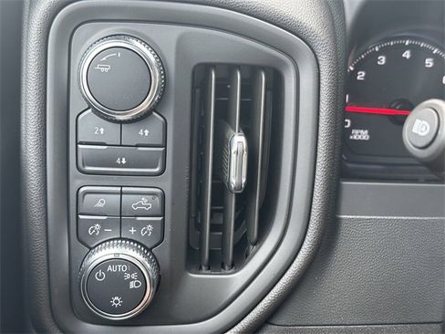 Used 2024 GMC Sierra 2500 Pro image 29