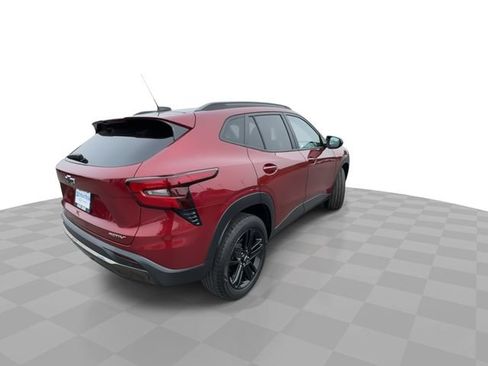 Certified 2024 Chevrolet Trax ACTIV w/ Sunroof Package FWD image 8