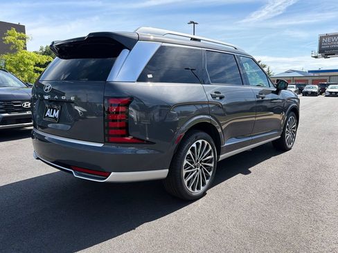 New 2026 Hyundai Palisade Calligraphy FWD image 6