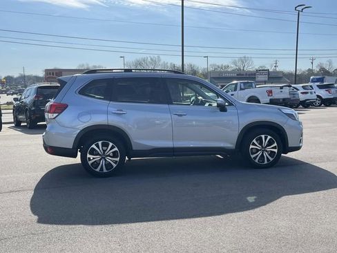 Used 2020 Subaru Forester Limited image 4