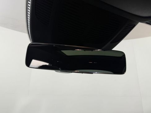 Used 2023 Mercedes-Benz GLS 450 4MATIC image 18