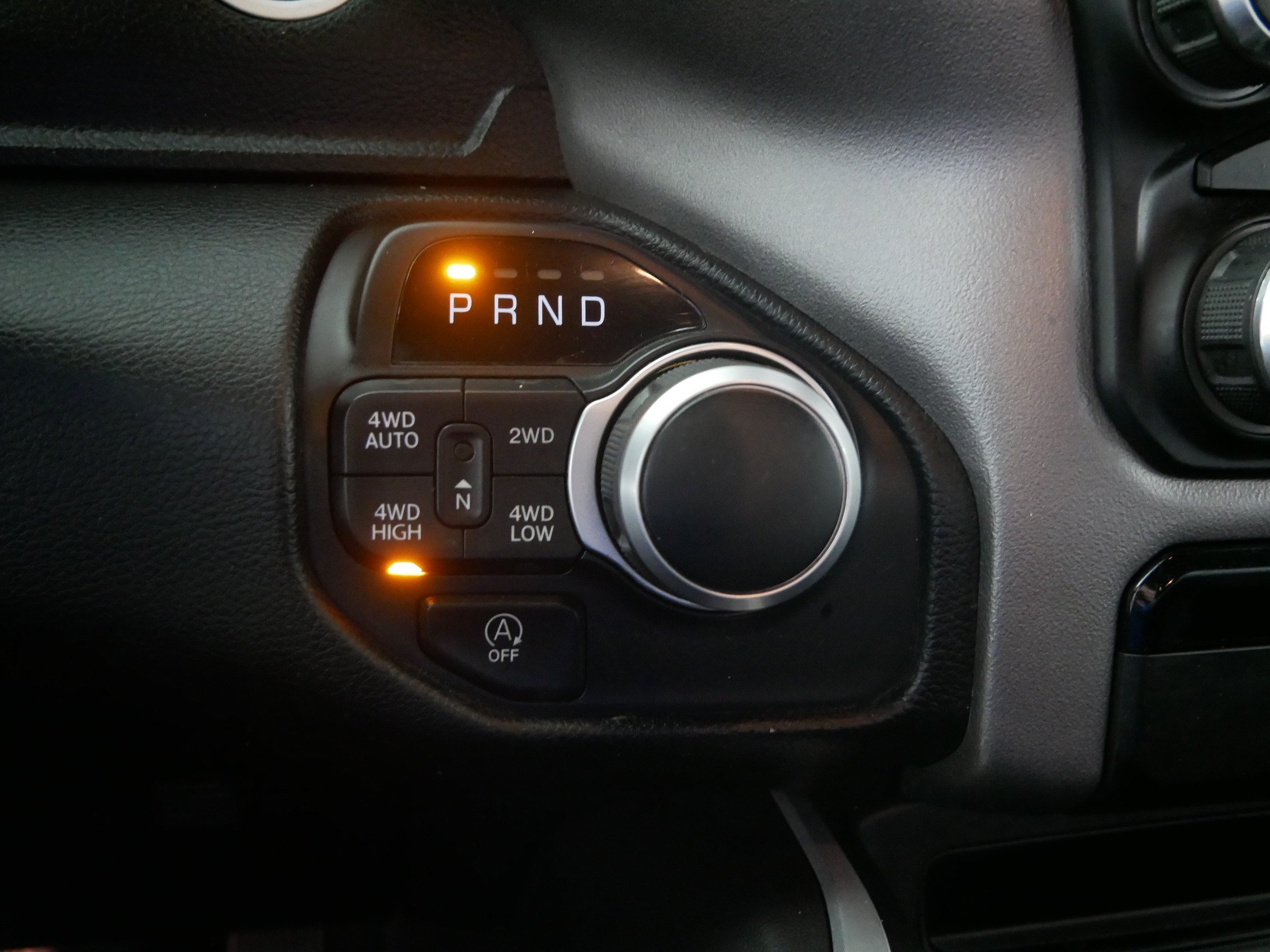 Used 2020 RAM 1500 Big Horn AWD/4WD image 24