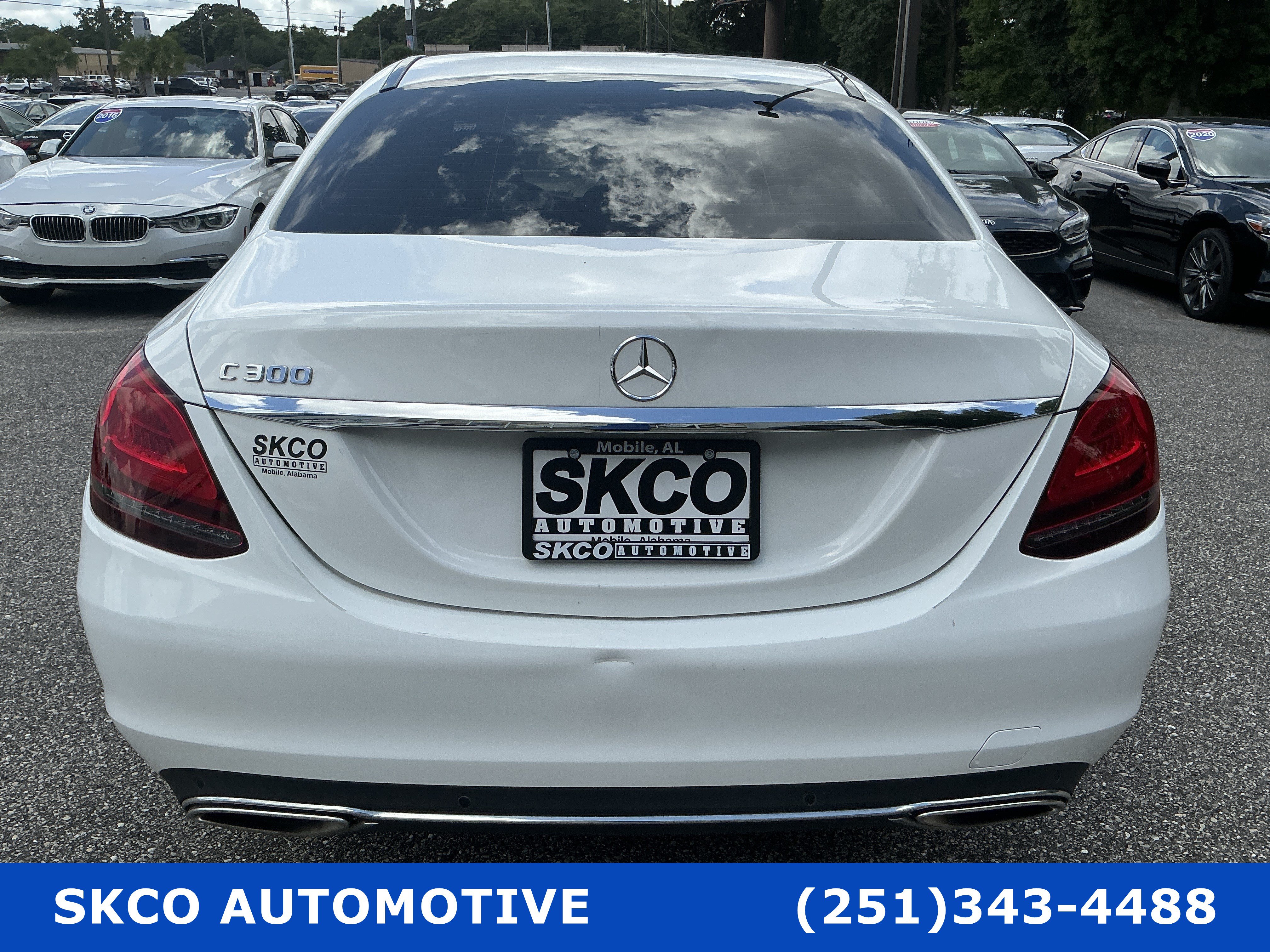 Used 2021 Mercedes-Benz C 300 Sedan w/ Parking Assistance Package image 4