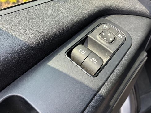 Used 2025 Mercedes-Benz Sprinter 2500 image 25