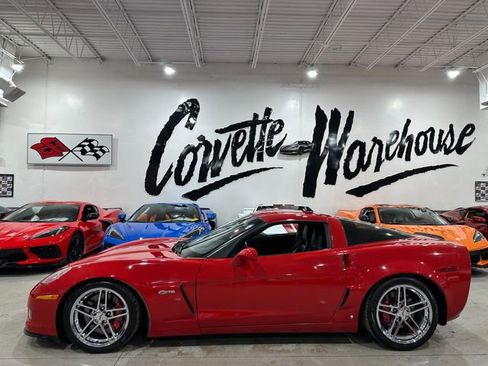 Used 2008 Chevrolet Corvette Z06 w/ Preferred Equipment Group image 2