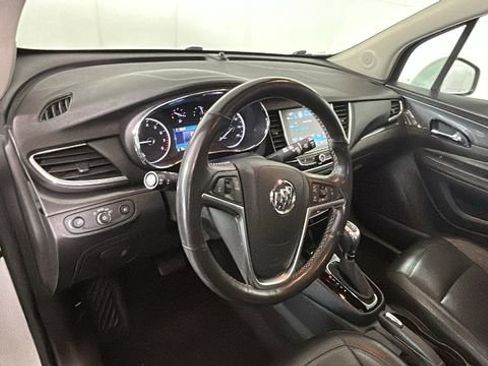 Used 2019 Buick Encore Essence FWD image 14