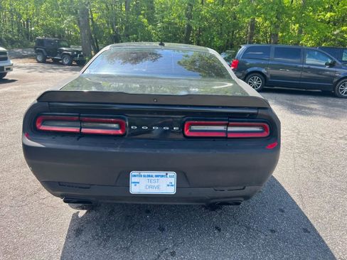 Used 2017 Dodge Challenger R/T Plus image 4