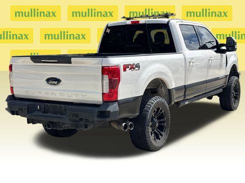Used 2019 Ford F250 Lariat w/ Lariat Ultimate Package AWD/4WD image 4