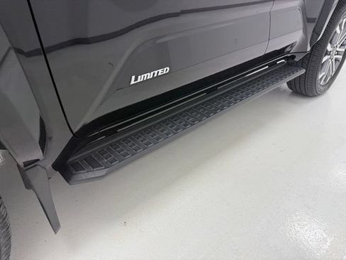 Used 2026 Toyota 4Runner Limited AWD/4WD image 8