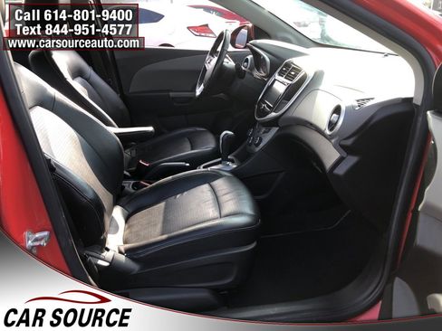 Used 2017 Chevrolet Sonic Premier image 17