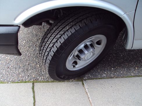 Used 2016 Chevrolet Express 2500 LS image 30