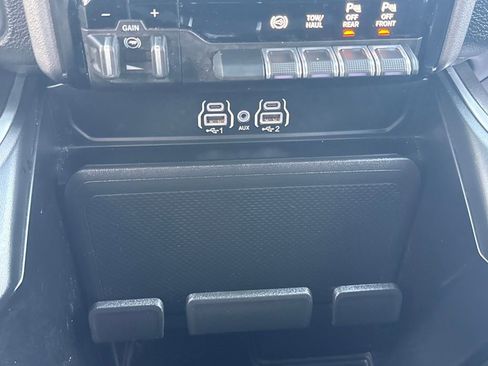 Used 2025 RAM 3500 Lone Star image 24