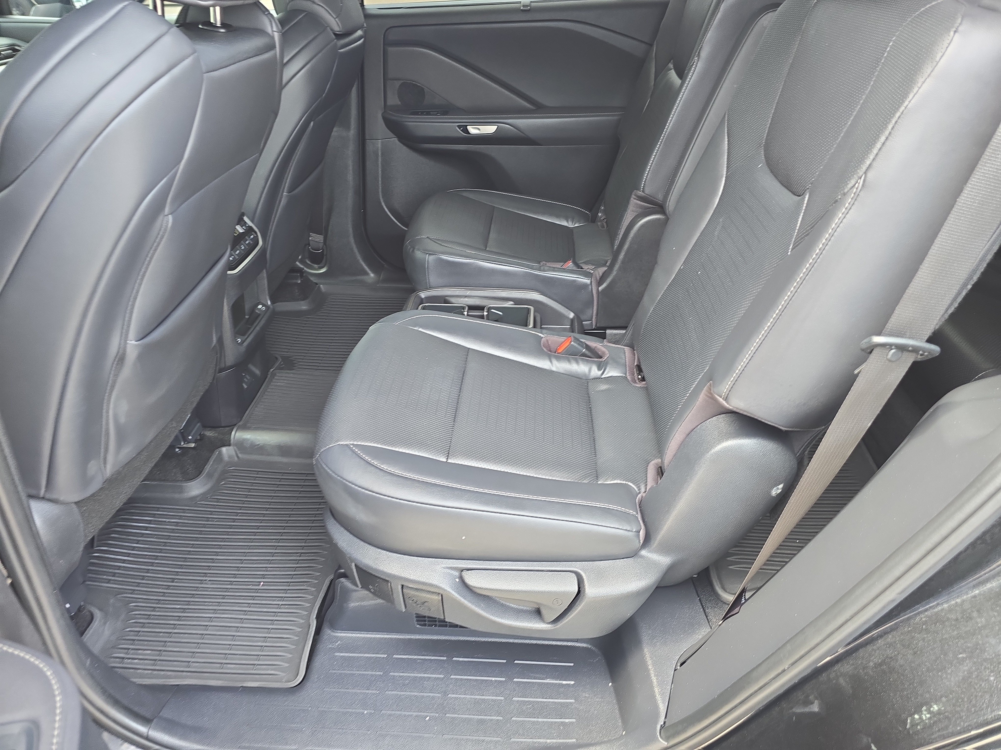 Used 2025 Lexus TX 500h AWD image 16