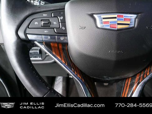 Used 2024 Cadillac Escalade Premium Luxury w/ Performance Package AWD/4WD image 9